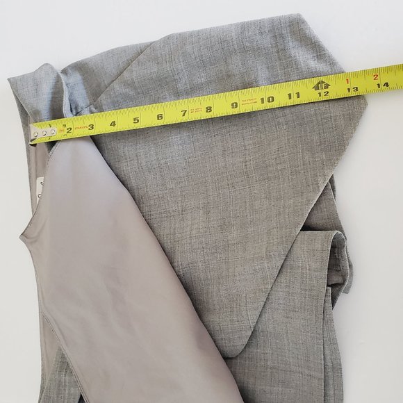 Aritzia Gray Women's Skort - Picture 8 of 8